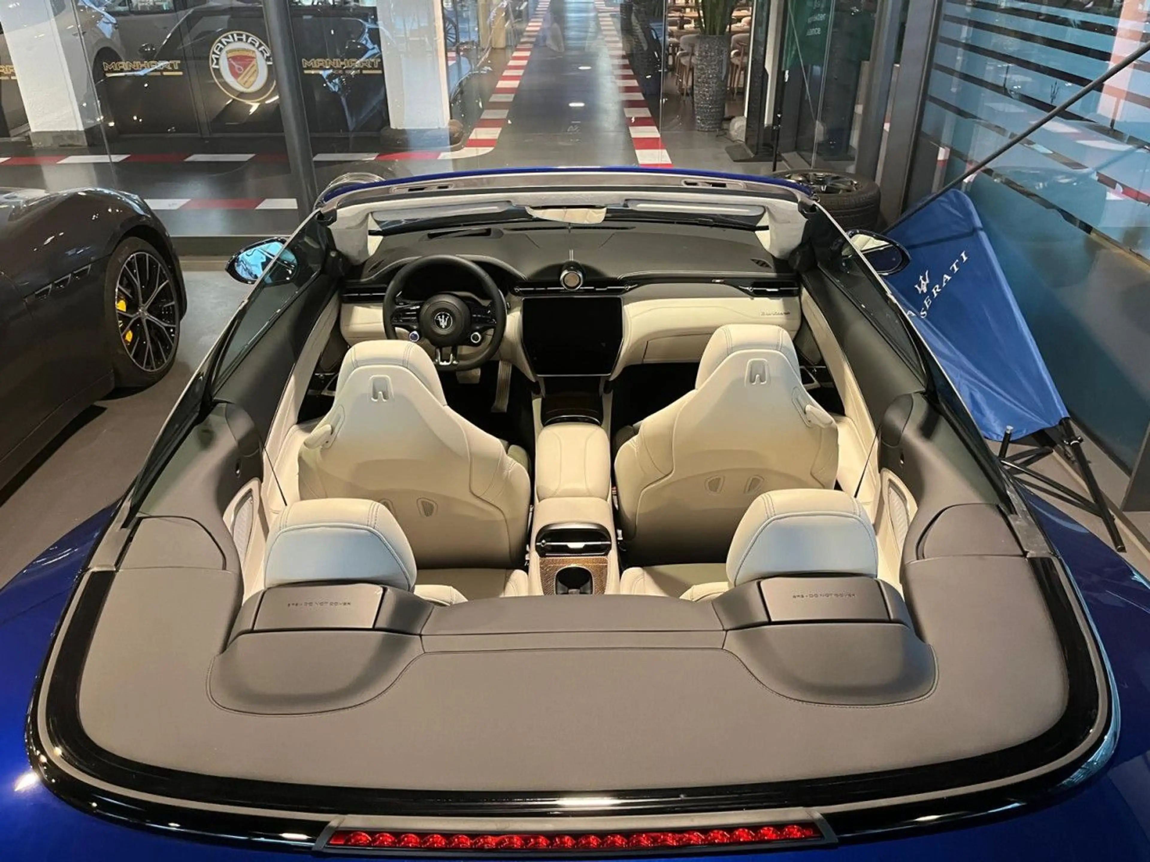 Maserati GranCabrio Trofeo+FUORISERIE+UPE 238.150,- — photo 11