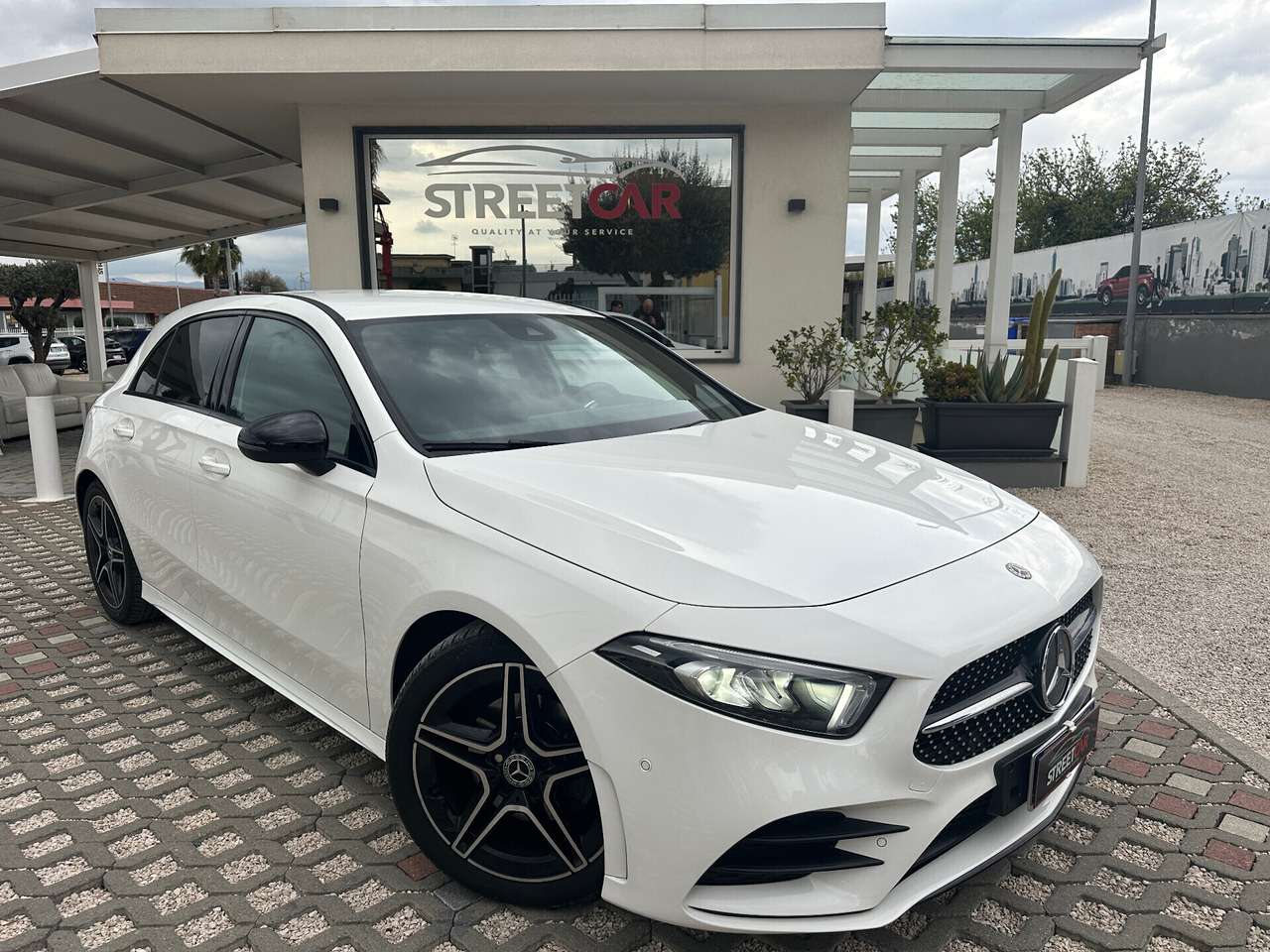Mercedes-Benz A 180 A 180 d Automatic Premium AMG
