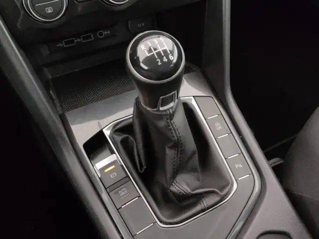 BMW 2 Series view 8