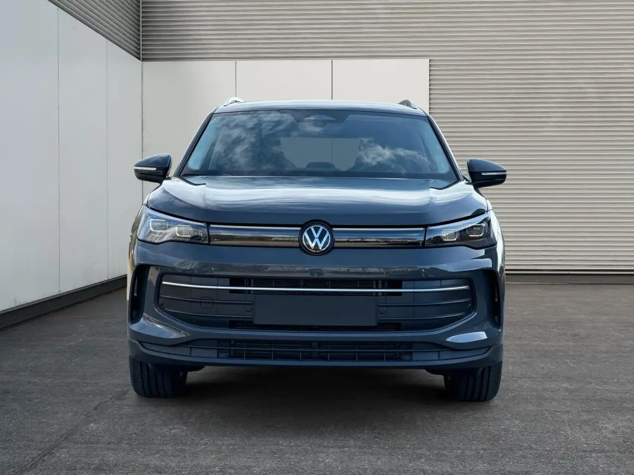 Volkswagen Tiguan Prime (Life+) AHK+LED+ACC+KAMERA+el.HECKKL.+SHZ... 6