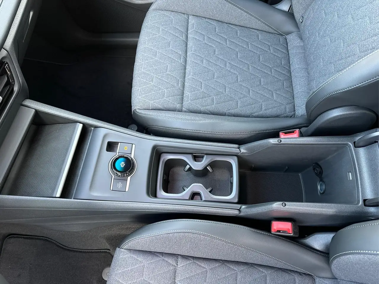 Volkswagen Tiguan Prime (Life+) AHK+LED+ACC+KAMERA+el.HECKKL.+SHZ... 16
