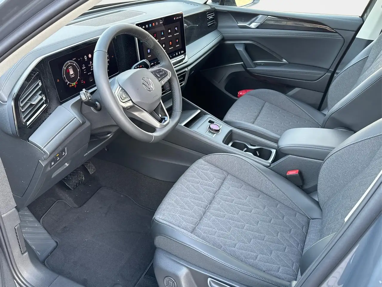 Volkswagen Tiguan Prime (Life+) AHK+LED+ACC+KAMERA+el.HECKKL.+SHZ... 9