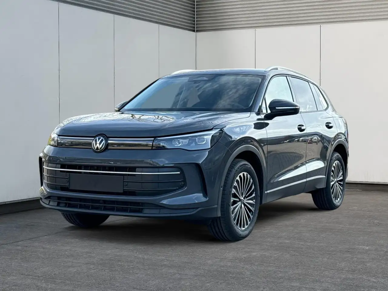 Volkswagen Tiguan Prime (Life+) AHK+LED+ACC+KAMERA+el.HECKKL.+SHZ...