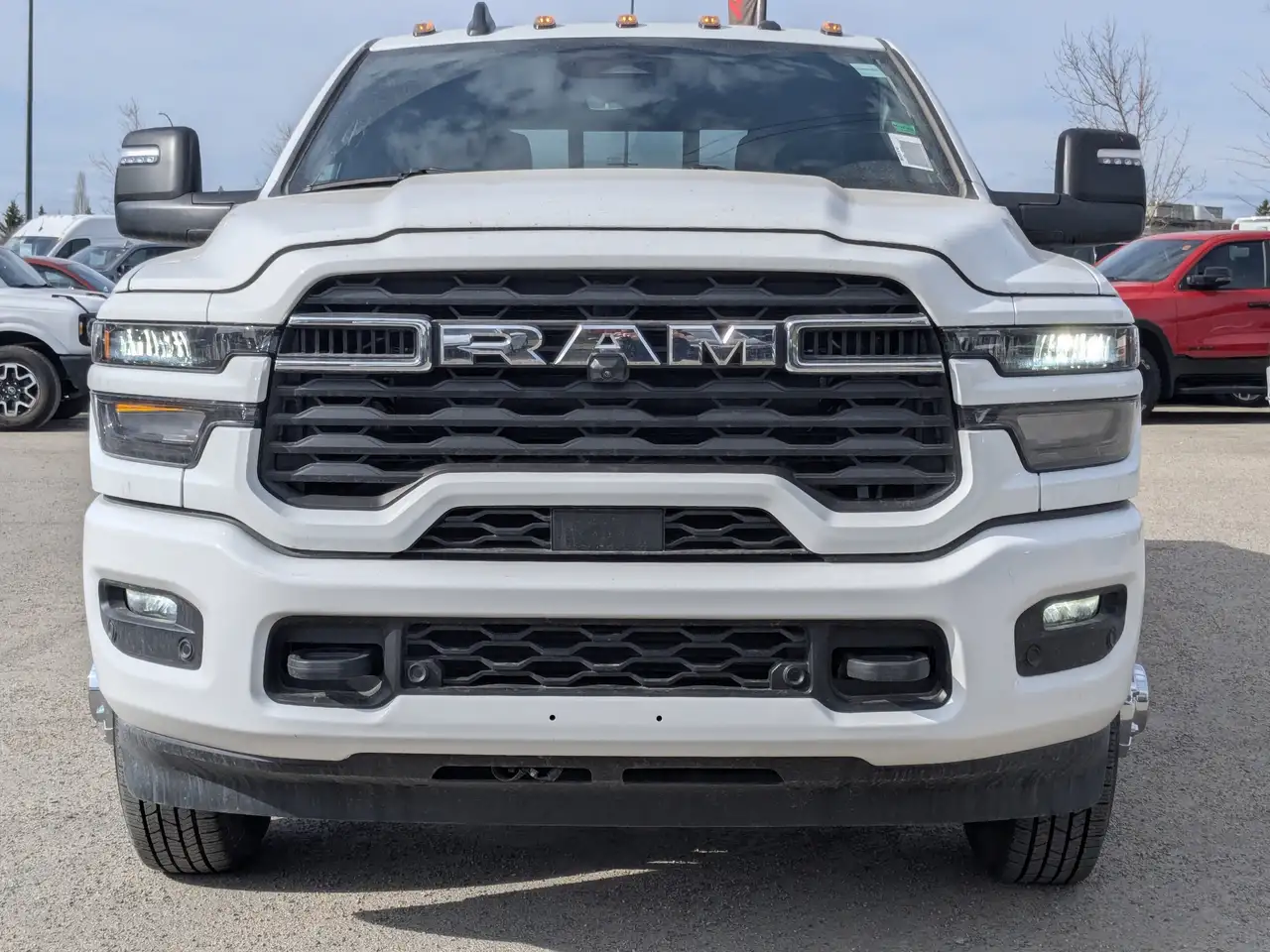 RAM 3500 снимка RAM 3500