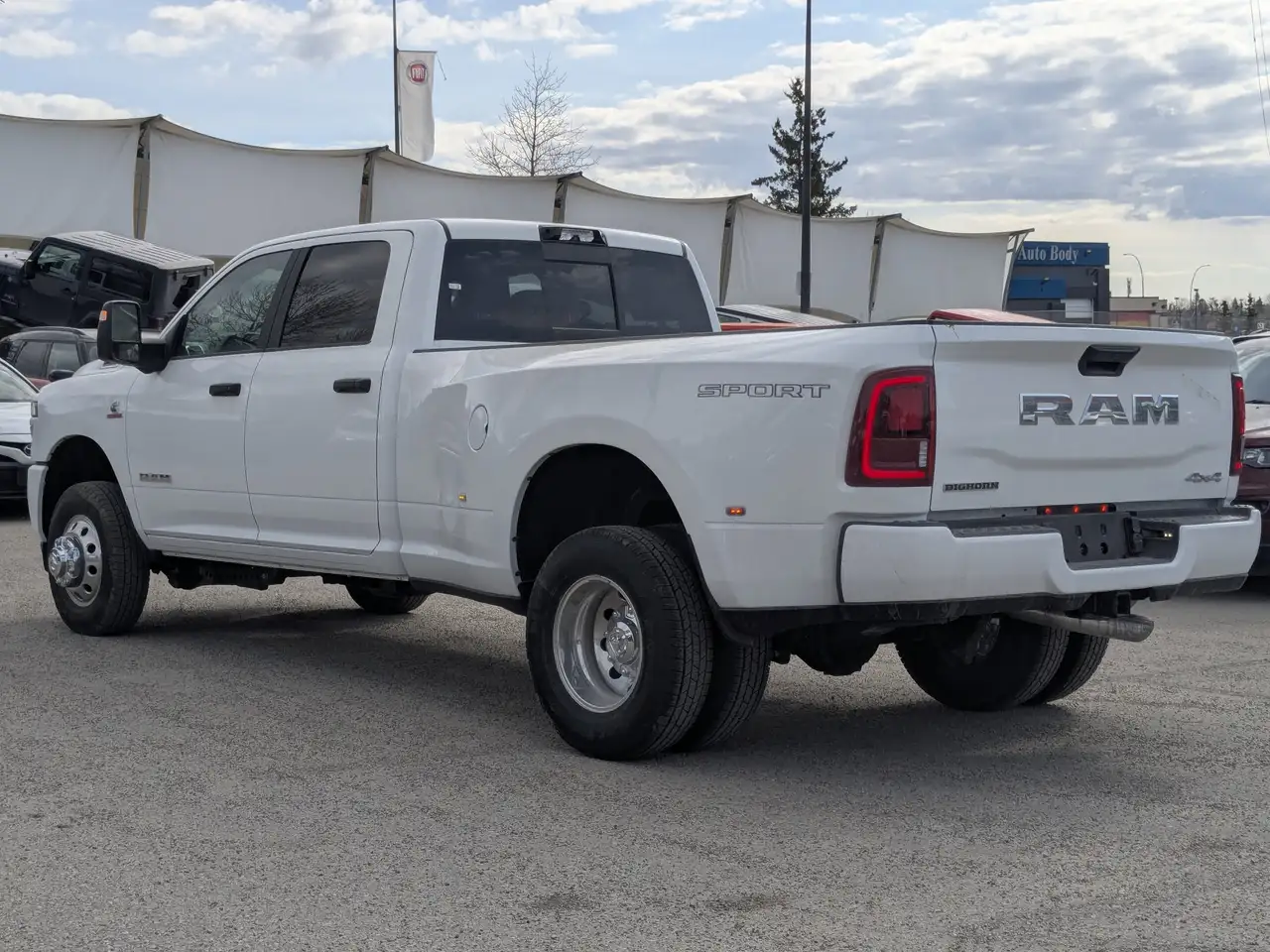 RAM 3500 снимка RAM 3500