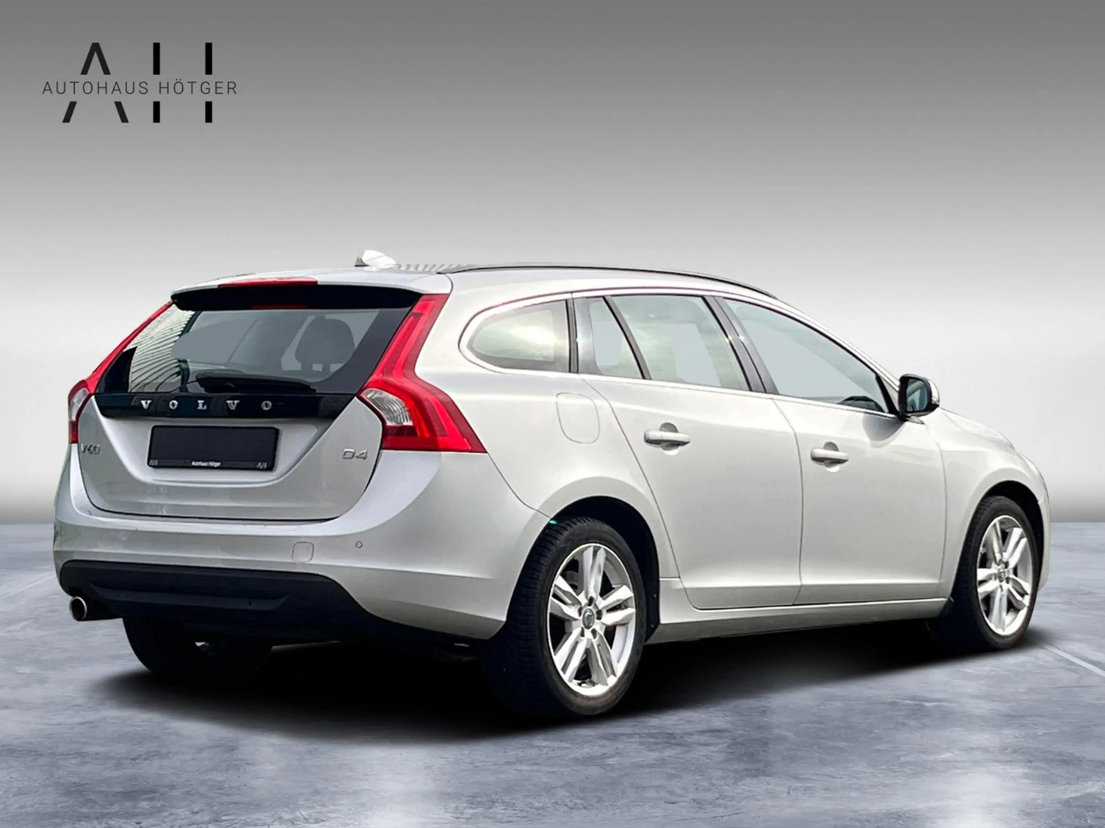 Volvo V60 Kombi Momentum | Automatik | 163 PS | Navi — photo 5