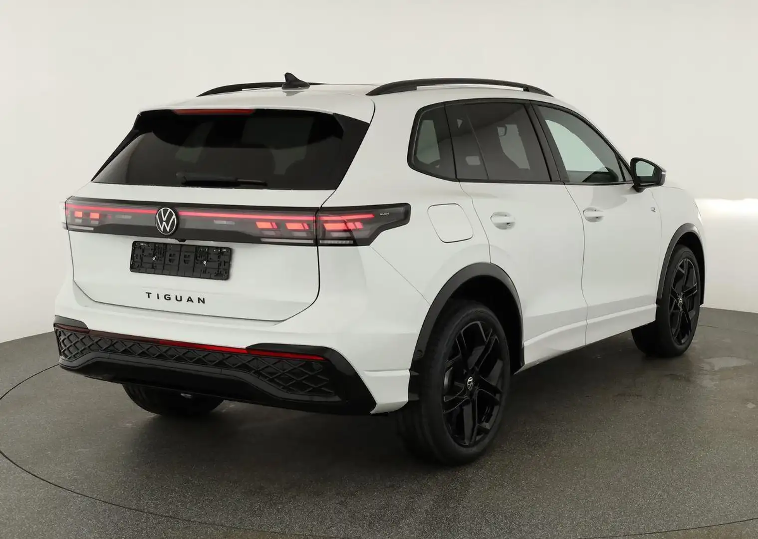 Volkswagen Tiguan 1.5 TSI eHybrid 200 kW R-Line Black, Pano, 20-Z... Weiß - 2