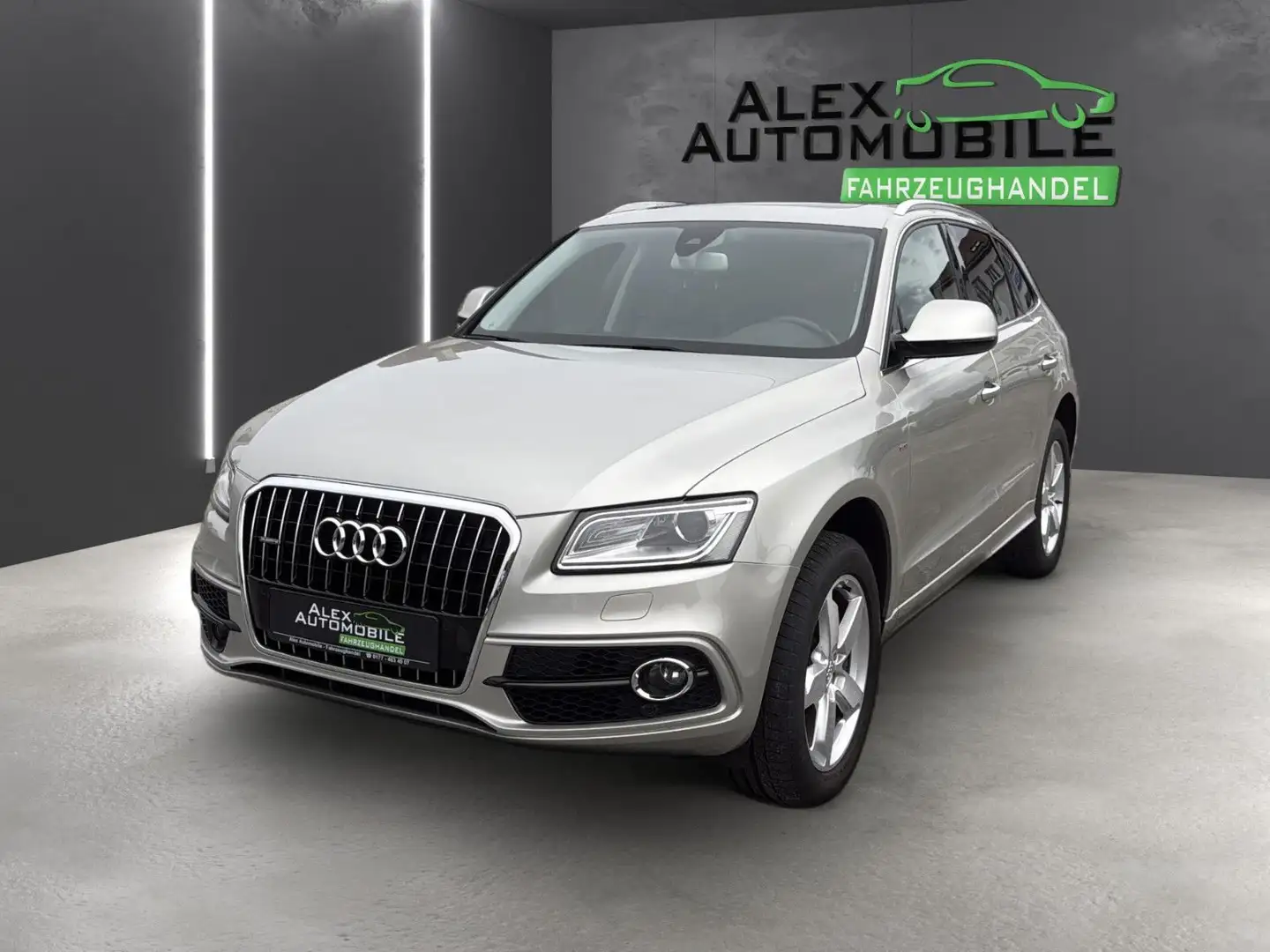 Audi Q5 2.0 TDI  quattro S line Silber - 2