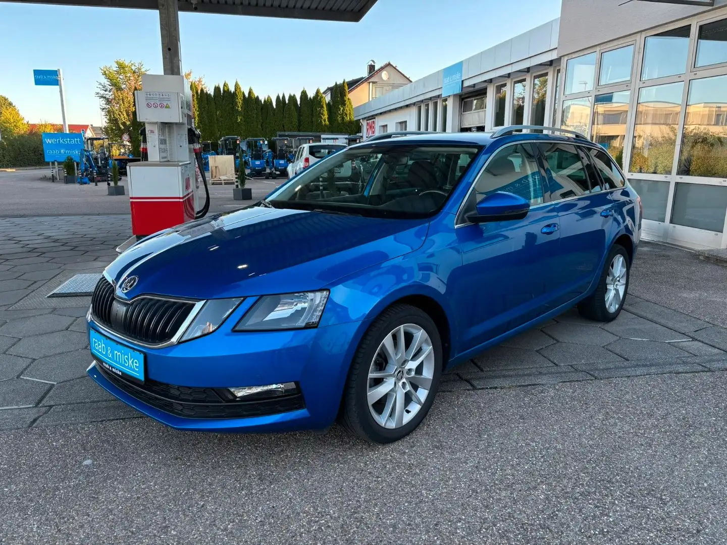 Skoda Octavia Combi *AHK/PDC/SHZ/Navi/Android* Bleu - 2