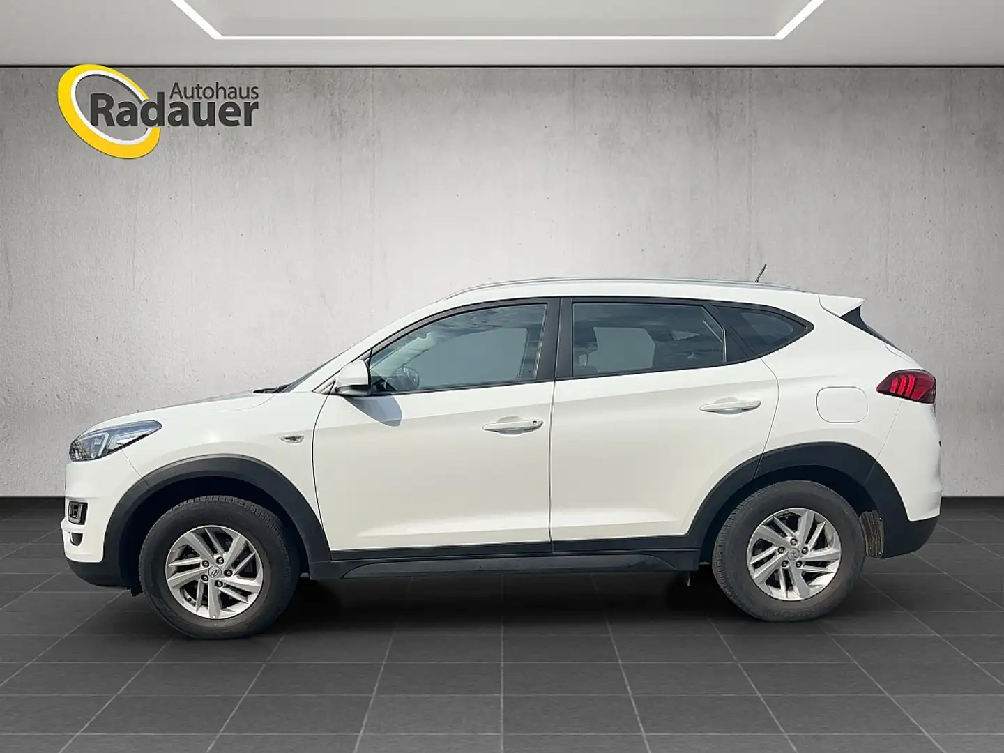 Hyundai TUCSON Tucson 1,6 GDI GO! Weiß - 2