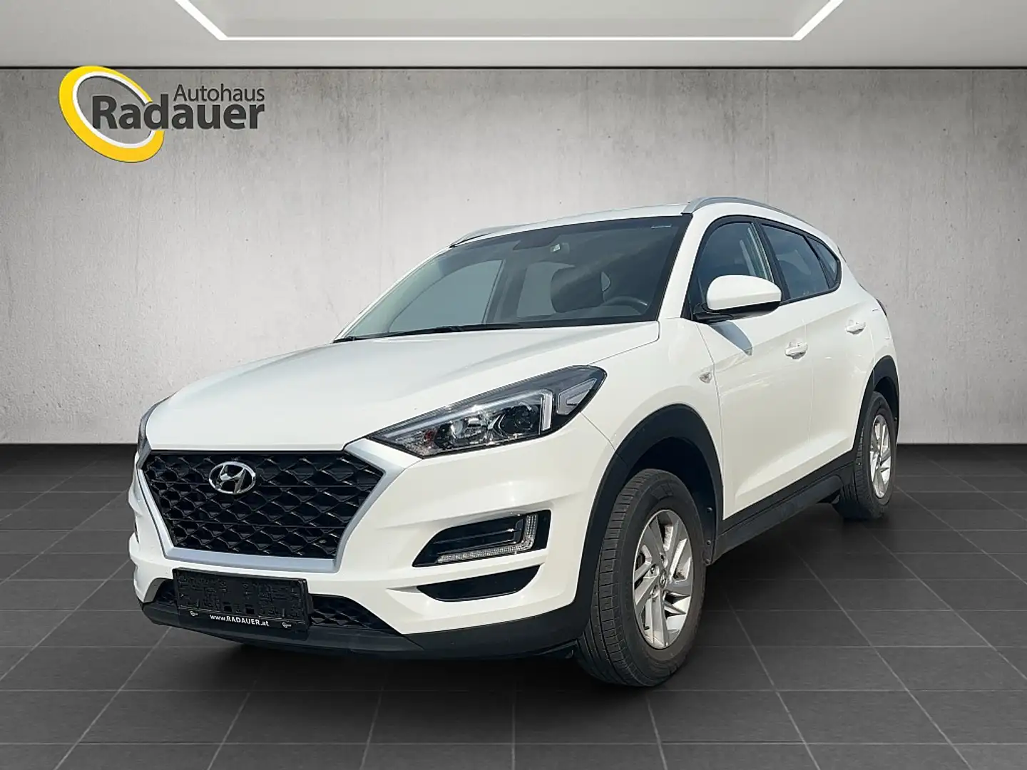 Hyundai TUCSON Tucson 1,6 GDI GO! Weiß - 1