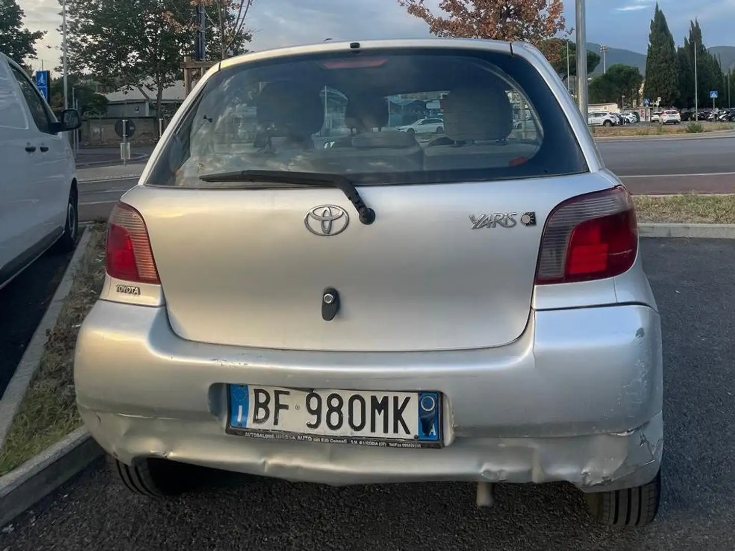 Toyota Yaris Yaris 3p 1.0 Szürke - 2