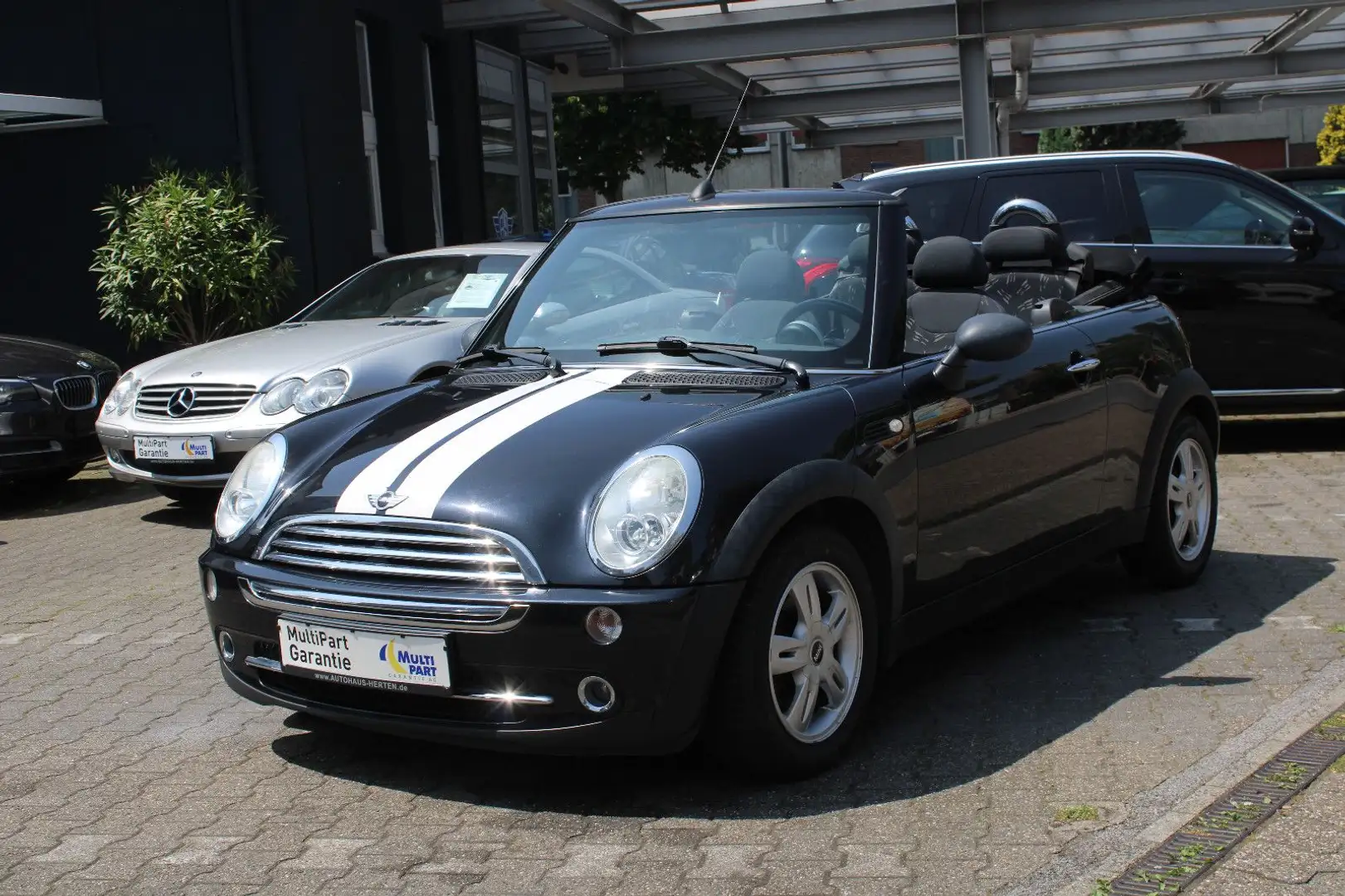 MINI One 1.6 Cabrio *EL-VERDECK*KLIMA*SHZ*TÜV NEU*TOP Schwarz - 1