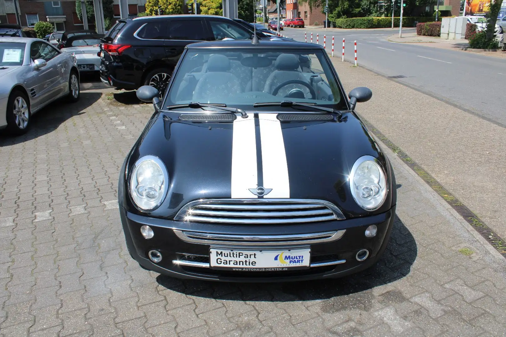 MINI One 1.6 Cabrio *EL-VERDECK*KLIMA*SHZ*TÜV NEU*TOP Schwarz - 2