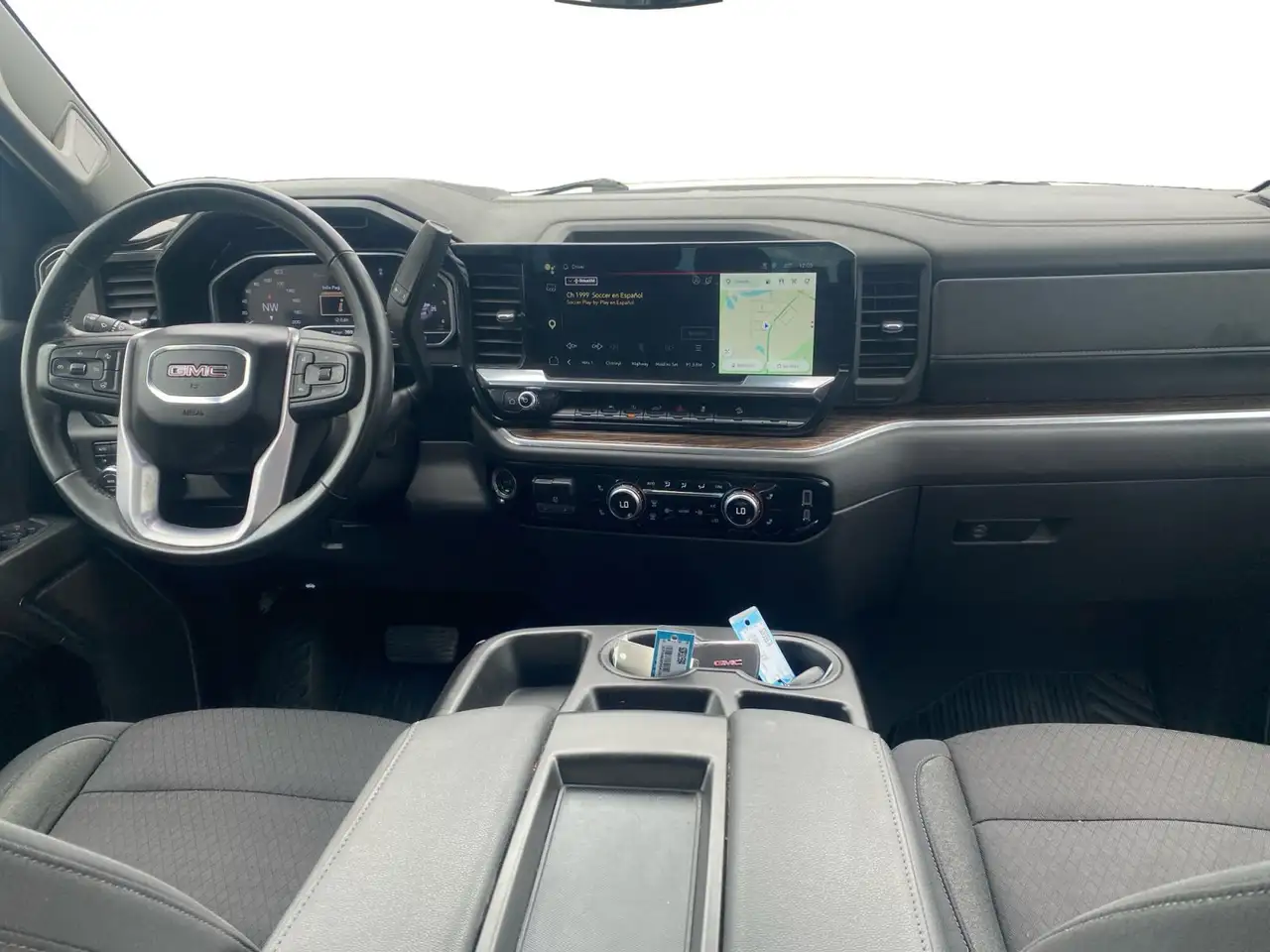 GMC Sierra 1500 снимка GMC Sierra 1500