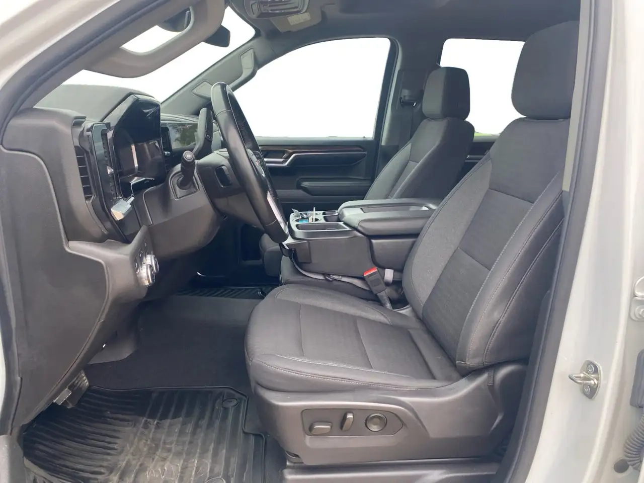 GMC Sierra 1500 снимка GMC Sierra 1500
