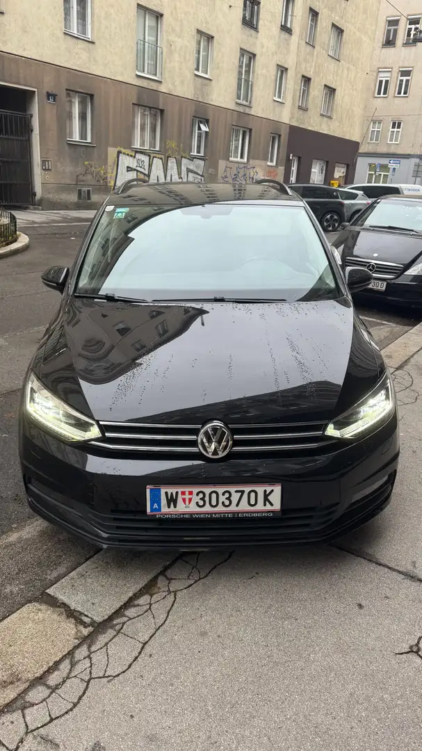 Volkswagen Touran Touran Comfortline 1,6 SCR TDI DSGComfortline Schwarz - 1