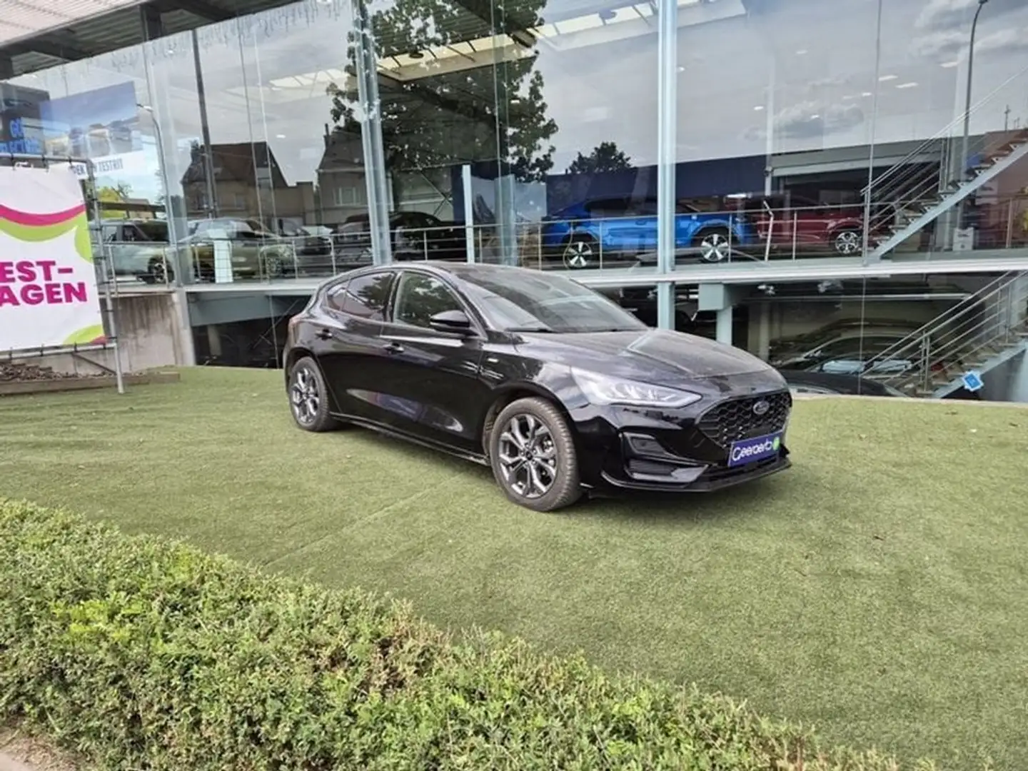 Ford Focus EcoBoost mHEV ST-Line X AUT Zwart - 1