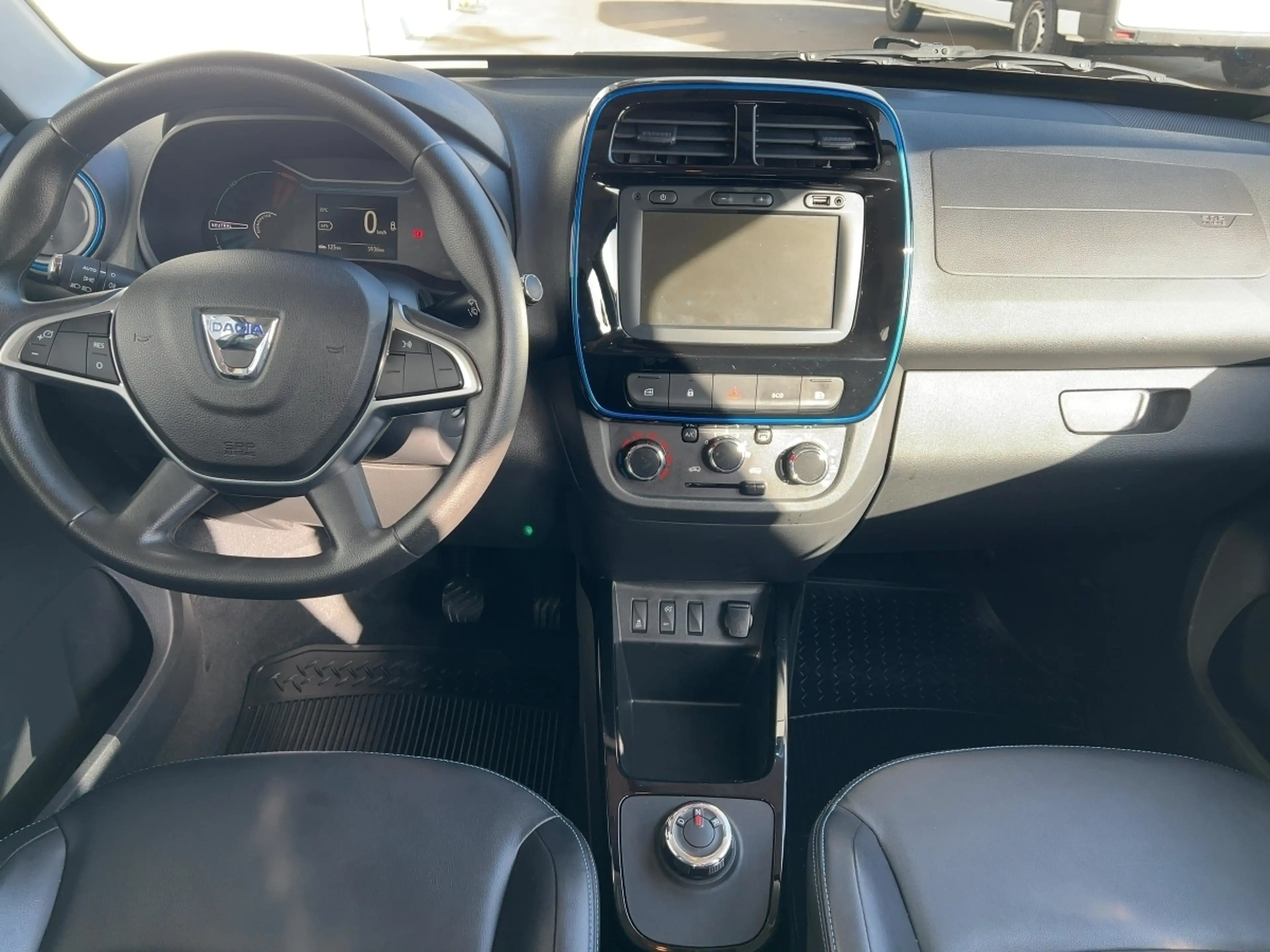 Dacia Spring Business ABS ESP SERVO Wegfahrsperre — photo 12