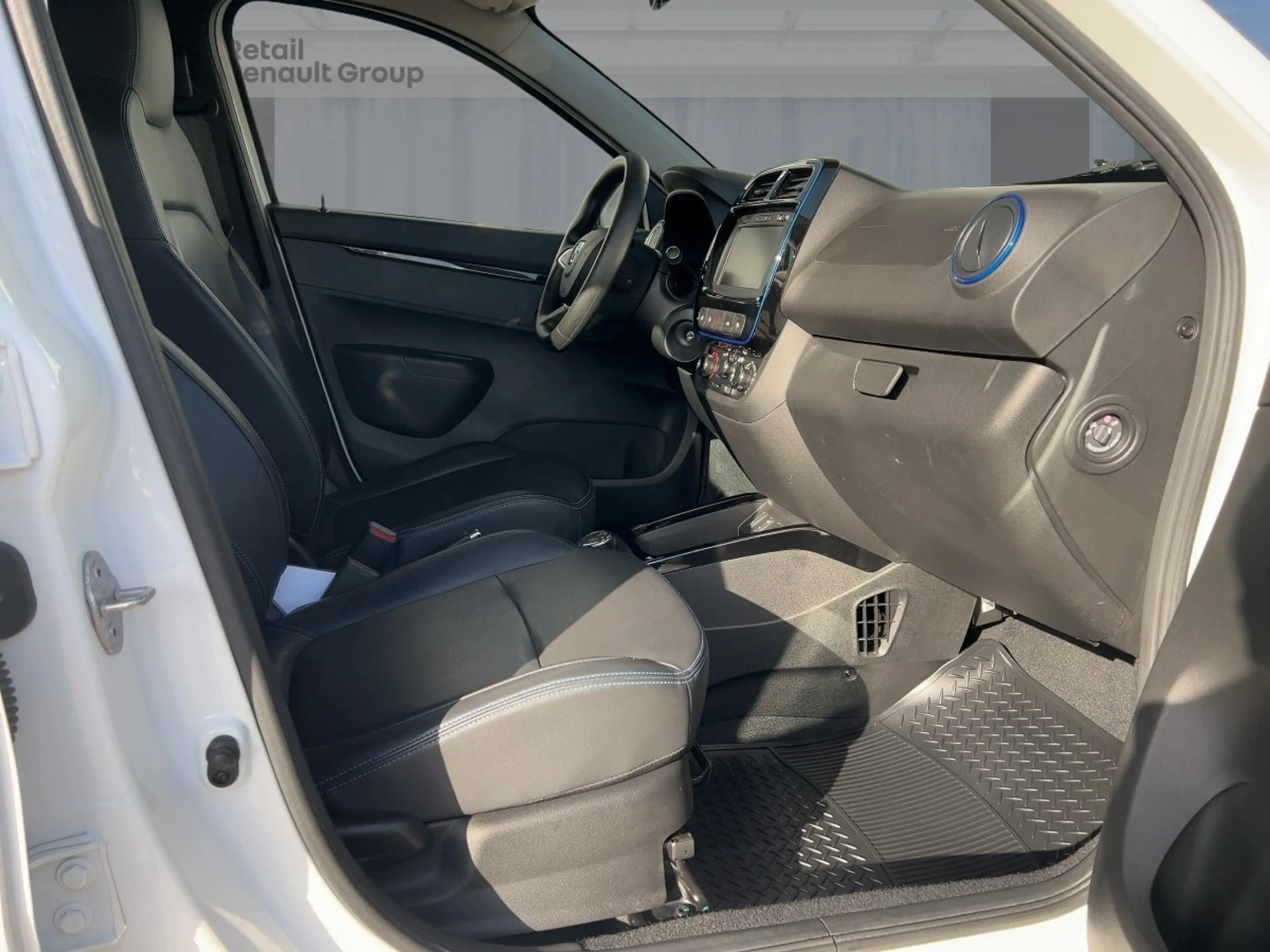 Dacia Spring Business ABS ESP SERVO Wegfahrsperre — photo 8
