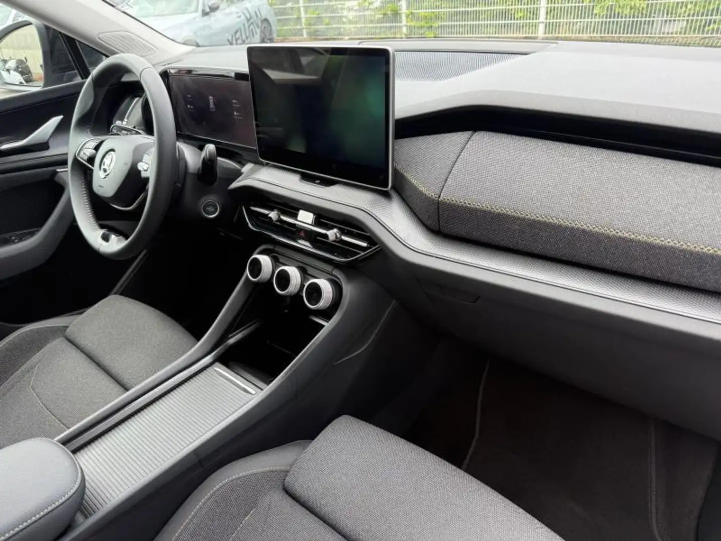Skoda Kodiaq New Model ! / 2.0 TDi / 7 plac Negro - 2