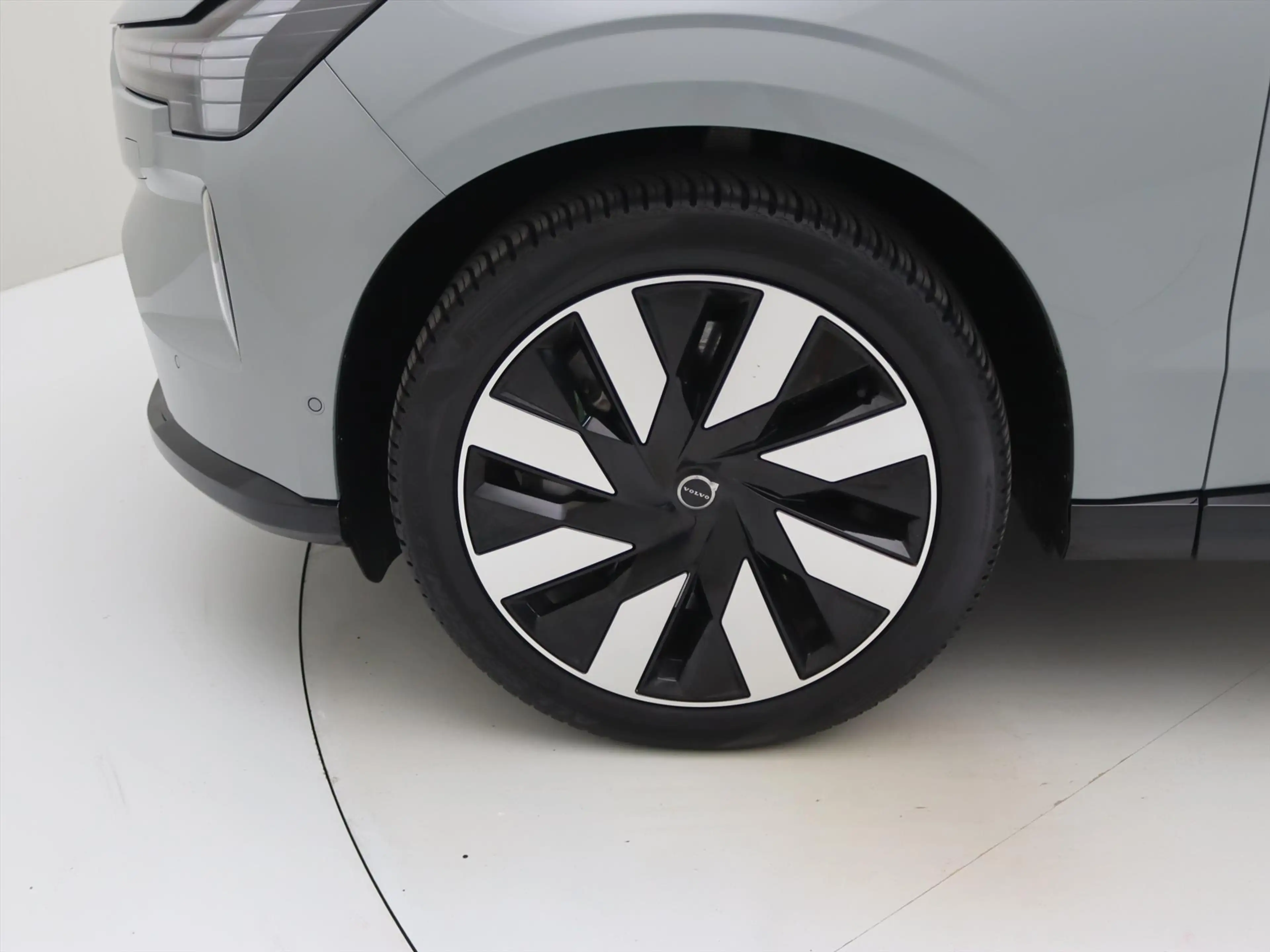 Volvo EX90 Twin Motor Performance 517pk 7P Ultra [ LUCHTVERIN — photo 11