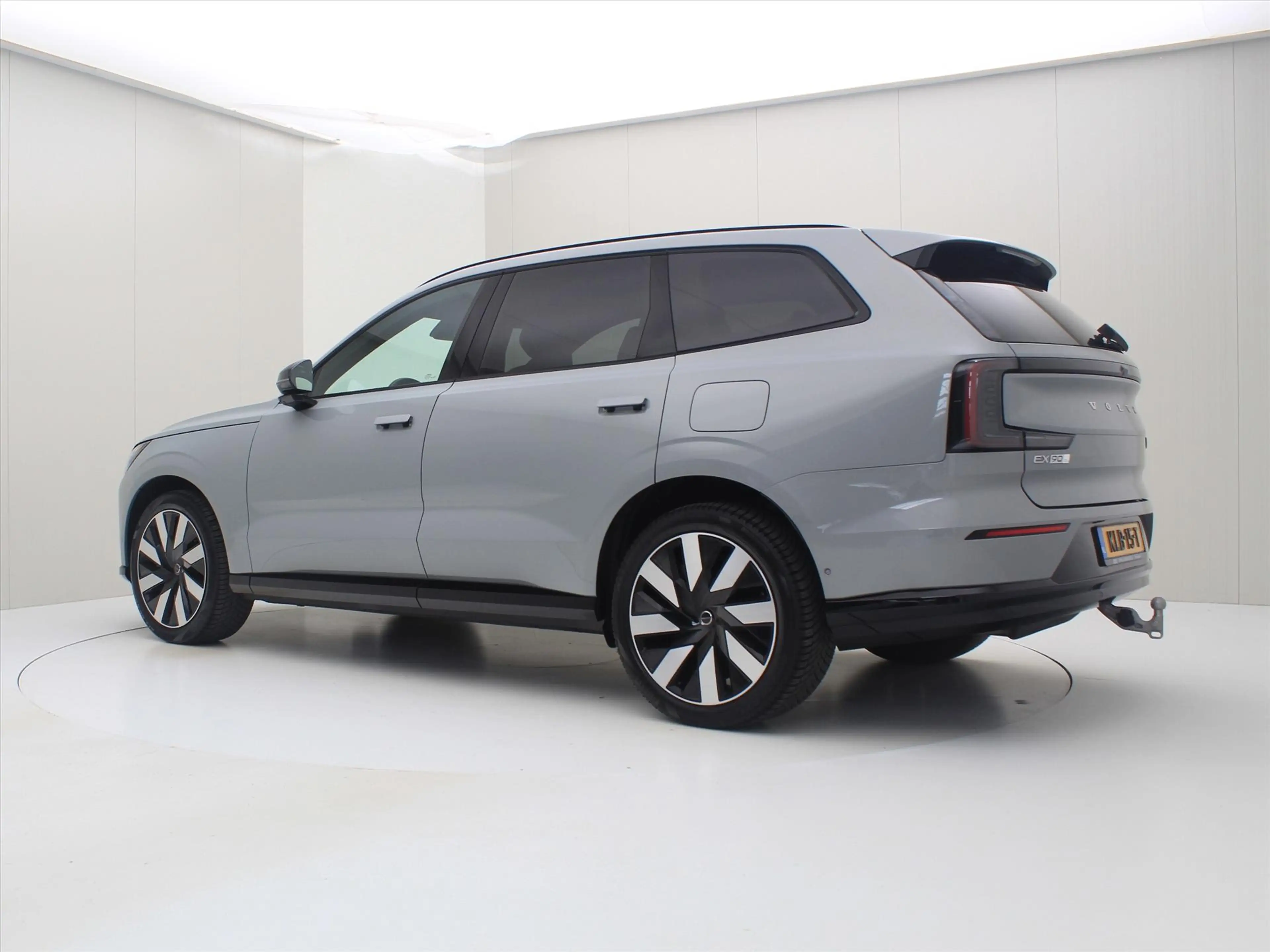 Volvo EX90 Twin Motor Performance 517pk 7P Ultra [ LUCHTVERIN — photo 3