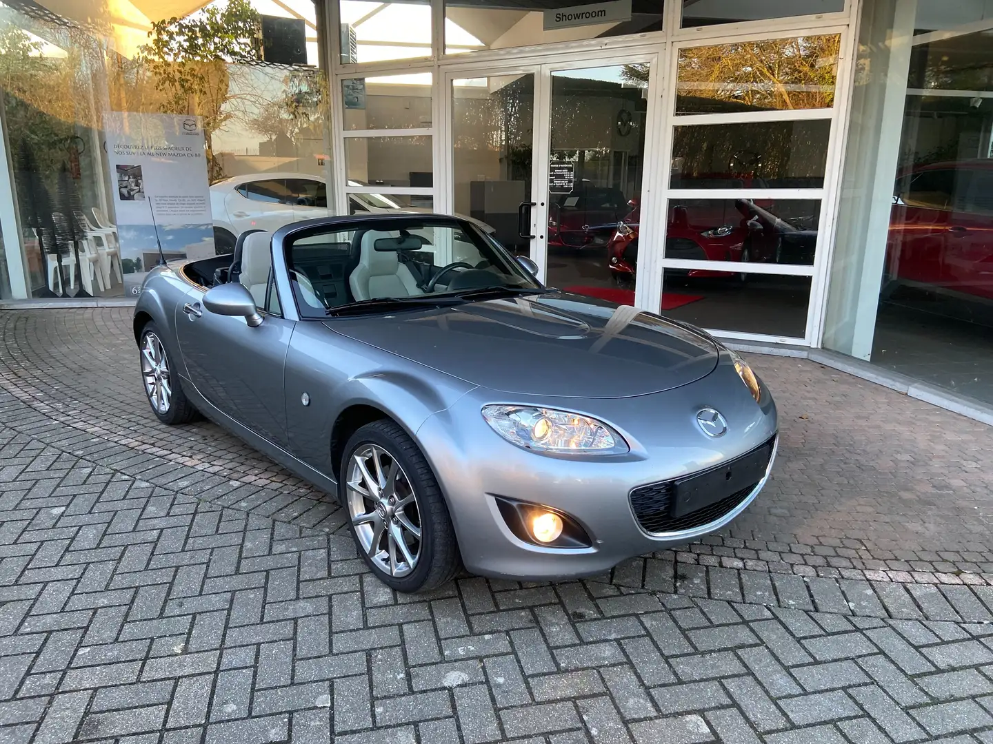 Mazda MX-5 1.8i ActIve / JANTES 17 P ORIGINE/ FULL CUIR CLAIR Grijs - 2