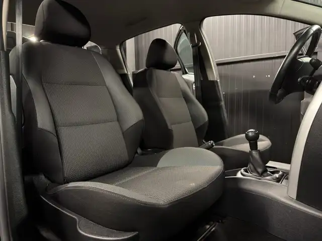 Peugeot 207 view 15