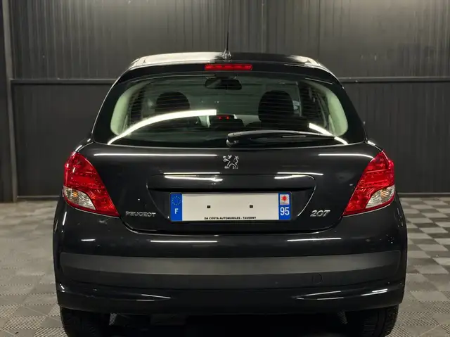 Peugeot 207 view 7