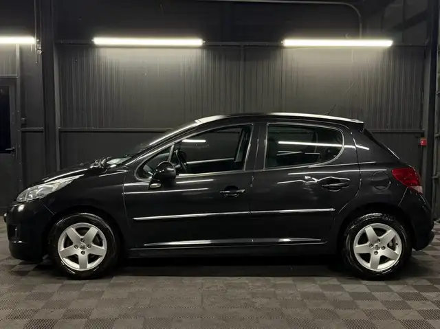 Peugeot 207 view 5