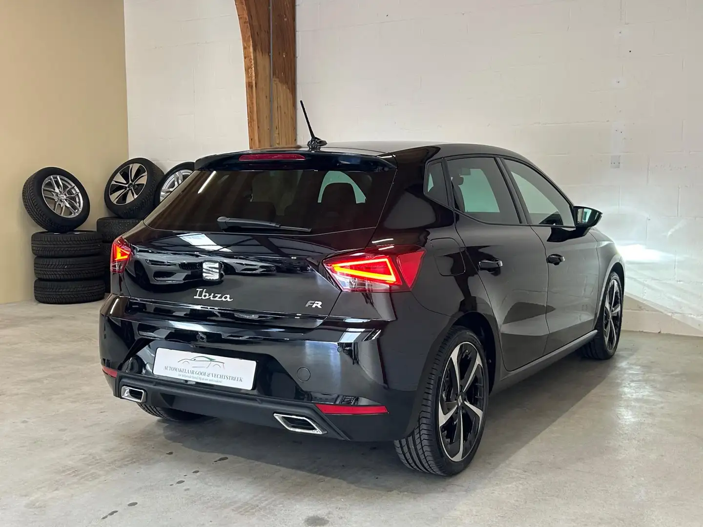 SEAT Ibiza 1.0 EcoTSI FR Business - Camera - Keyless - Sfeer Zwart - 2