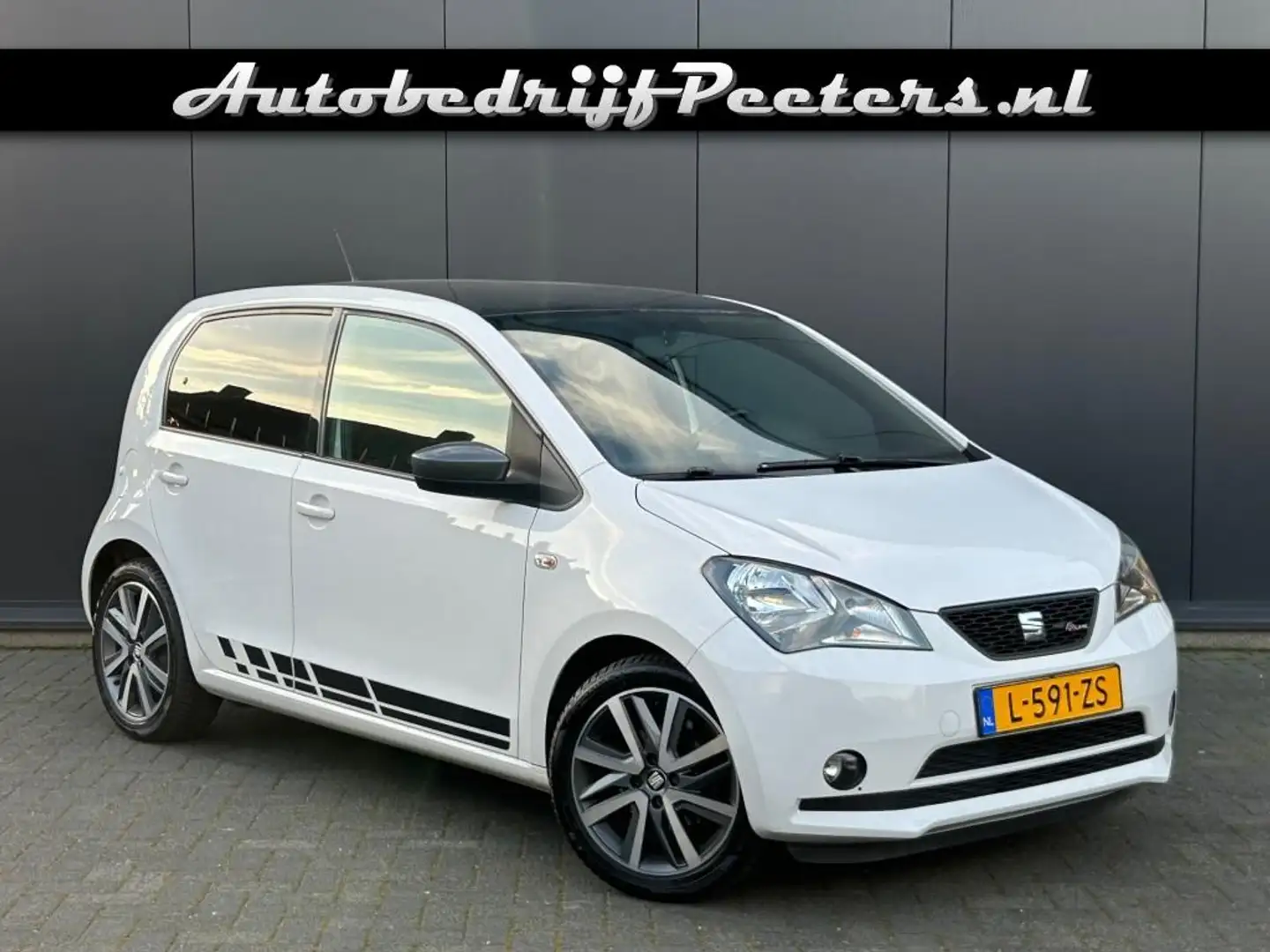 SEAT Mii 1.0 FR Line Sport 75pk Cruise PDC ECC 4-Seizoensba Wit - 1