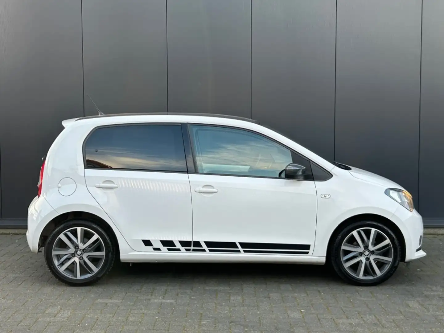 SEAT Mii 1.0 FR Line Sport 75pk Cruise PDC ECC 4-Seizoensba Wit - 2