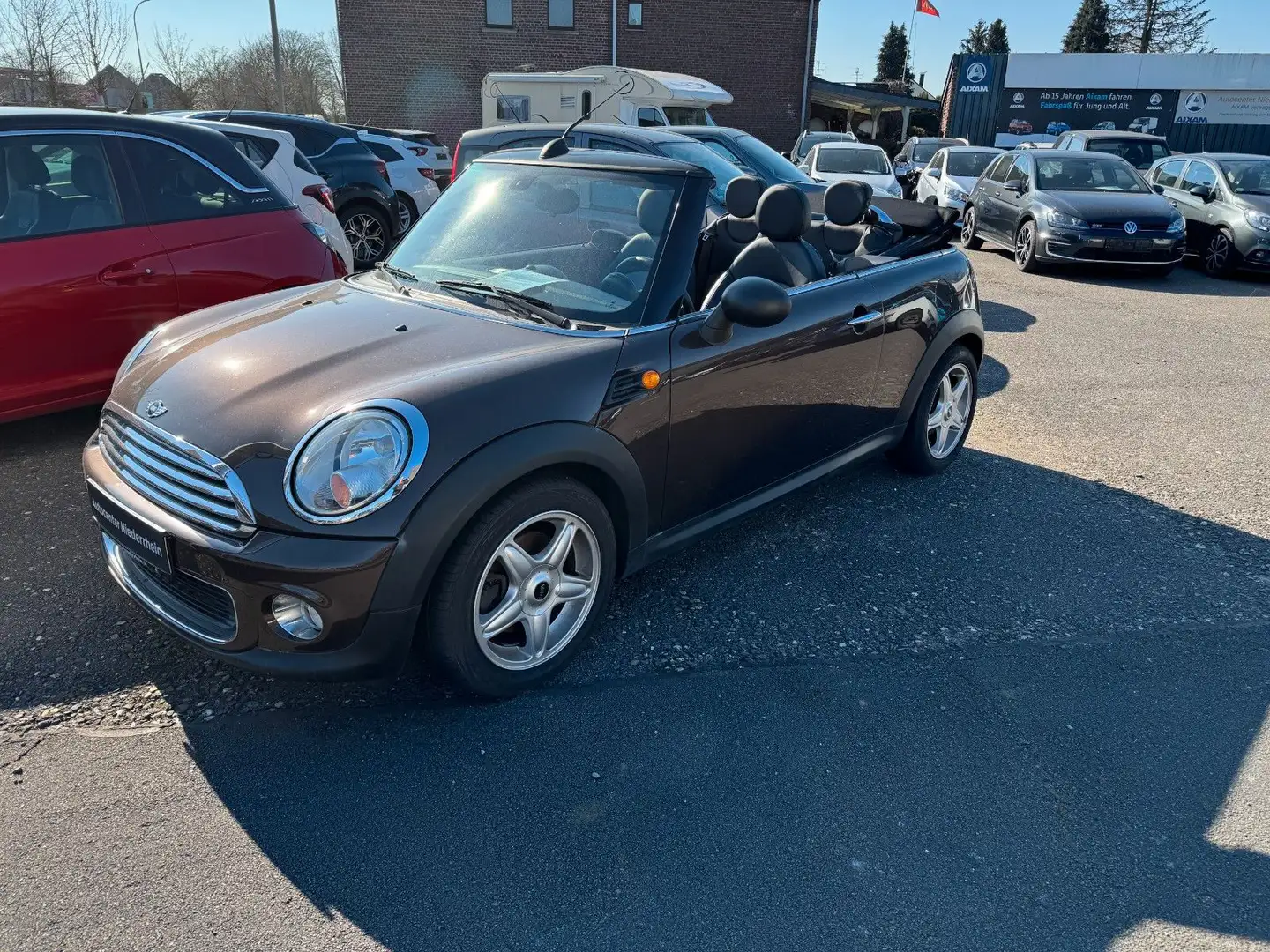 MINI One Cabrio One Braun - 1