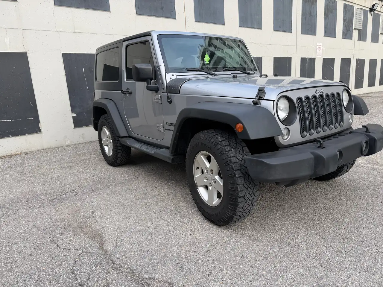 Jeep Wrangler снимка Jeep Wrangler