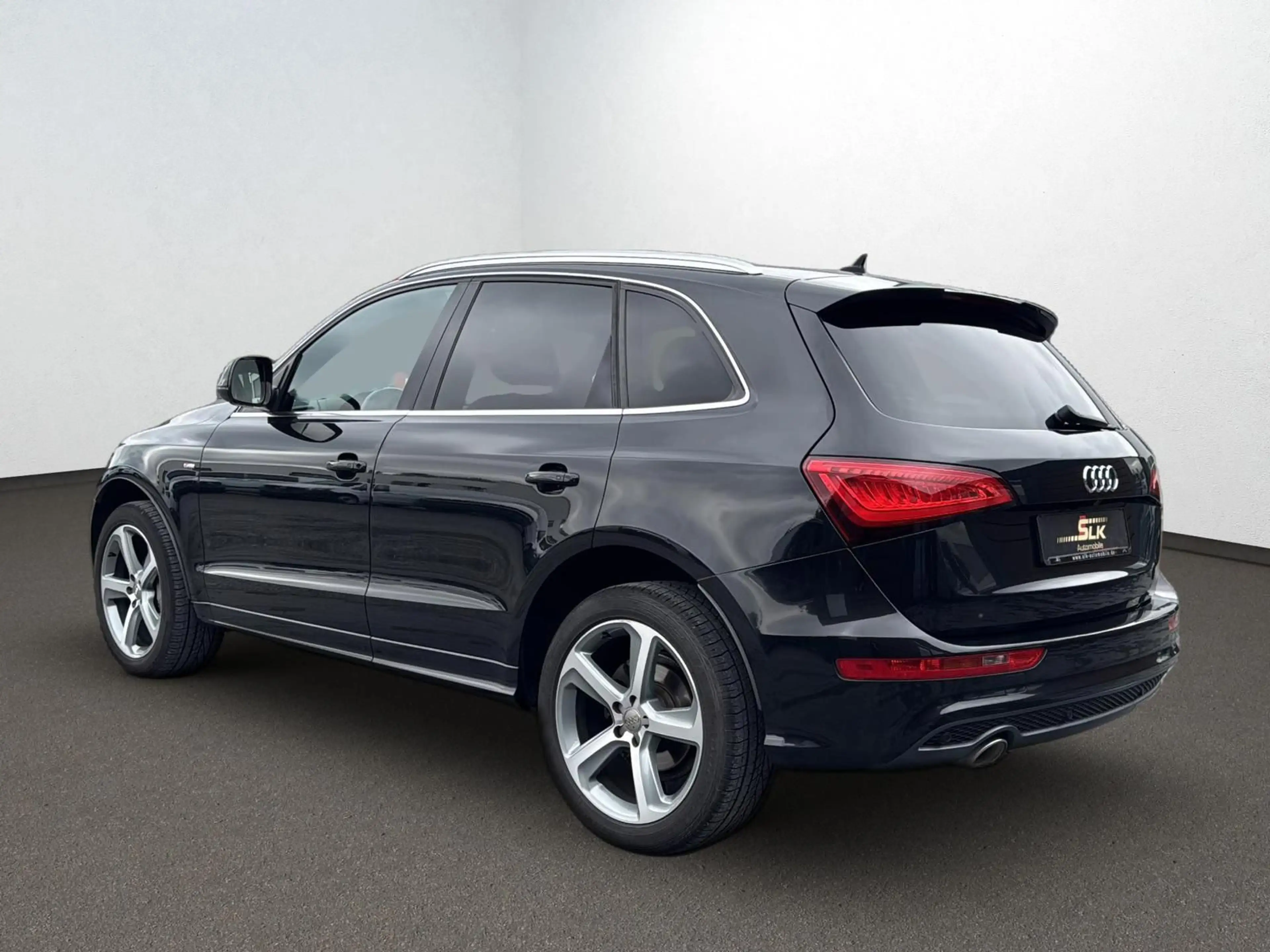 Audi Q5 2.0TDi quattro S-Line Pano StHz R.-Kamera AHK — photo 4