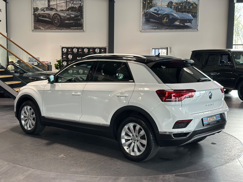 Volkswagen T-Roc 1.5 TSI ACT DSG Sport 1.HAND/NAVI/SHZ/MFL — photo 4