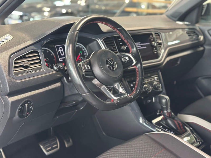 Volkswagen T-Roc 1.5 TSI ACT DSG Sport 1.HAND/NAVI/SHZ/MFL — photo 15