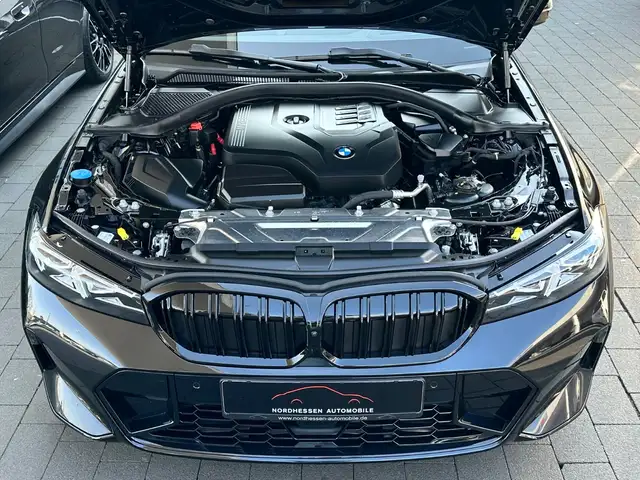 BMW 3 Series view 6