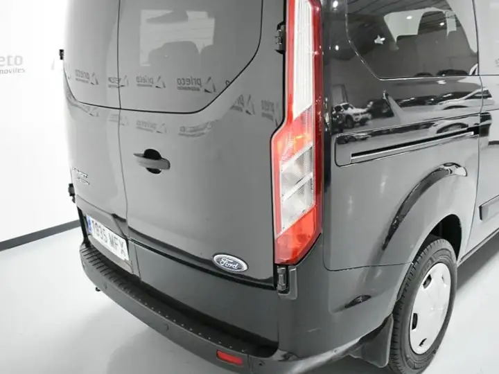 Ford Transit Custom 2023, foto 35