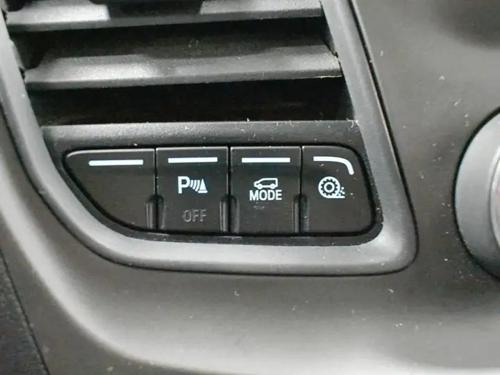 Ford Transit Custom 2023, foto 18