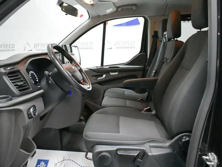 Ford Transit Custom 2023, foto 8