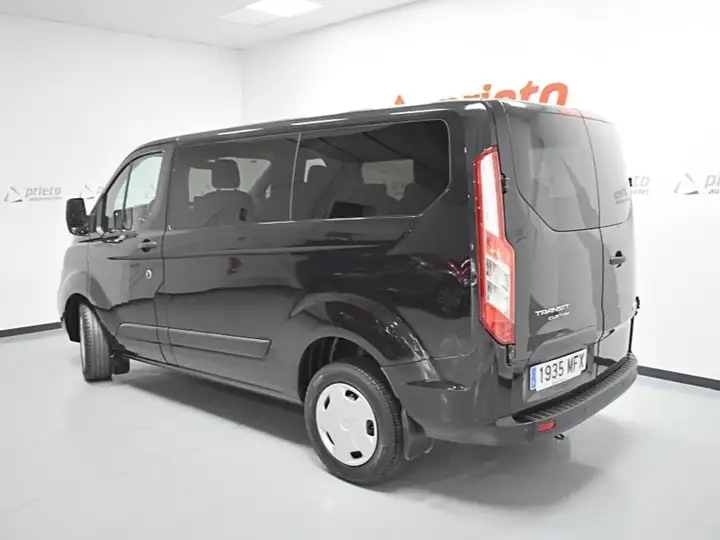 Ford Transit Custom 2023, foto 3