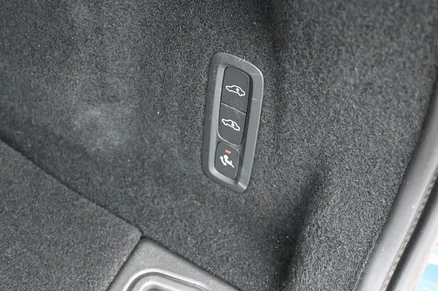 Volvo XC60 view 10