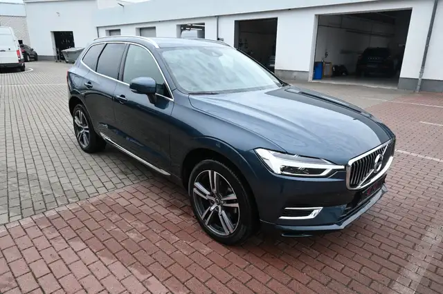Volvo XC60 view 4