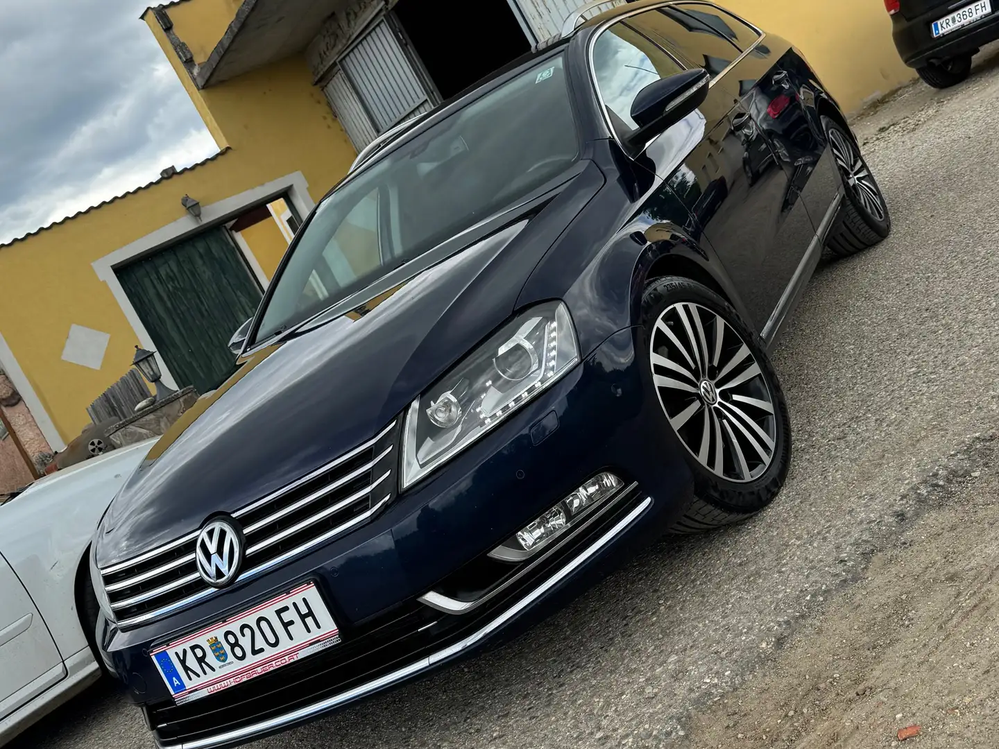 Volkswagen Passat Passat Comfortline 2,0 TDI DPF 4Motion DSG Blau - 1