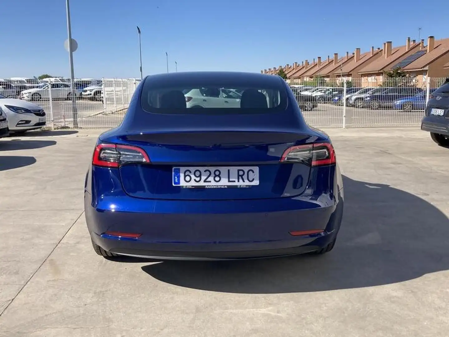Tesla Model 3 Estandar Plus RWD Azul - 2