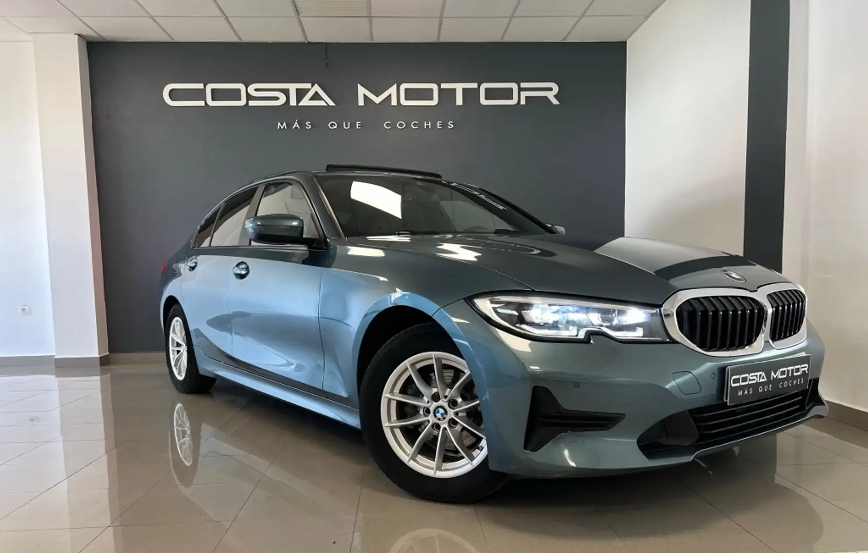 BMW 318 318dA Niebieski - 1