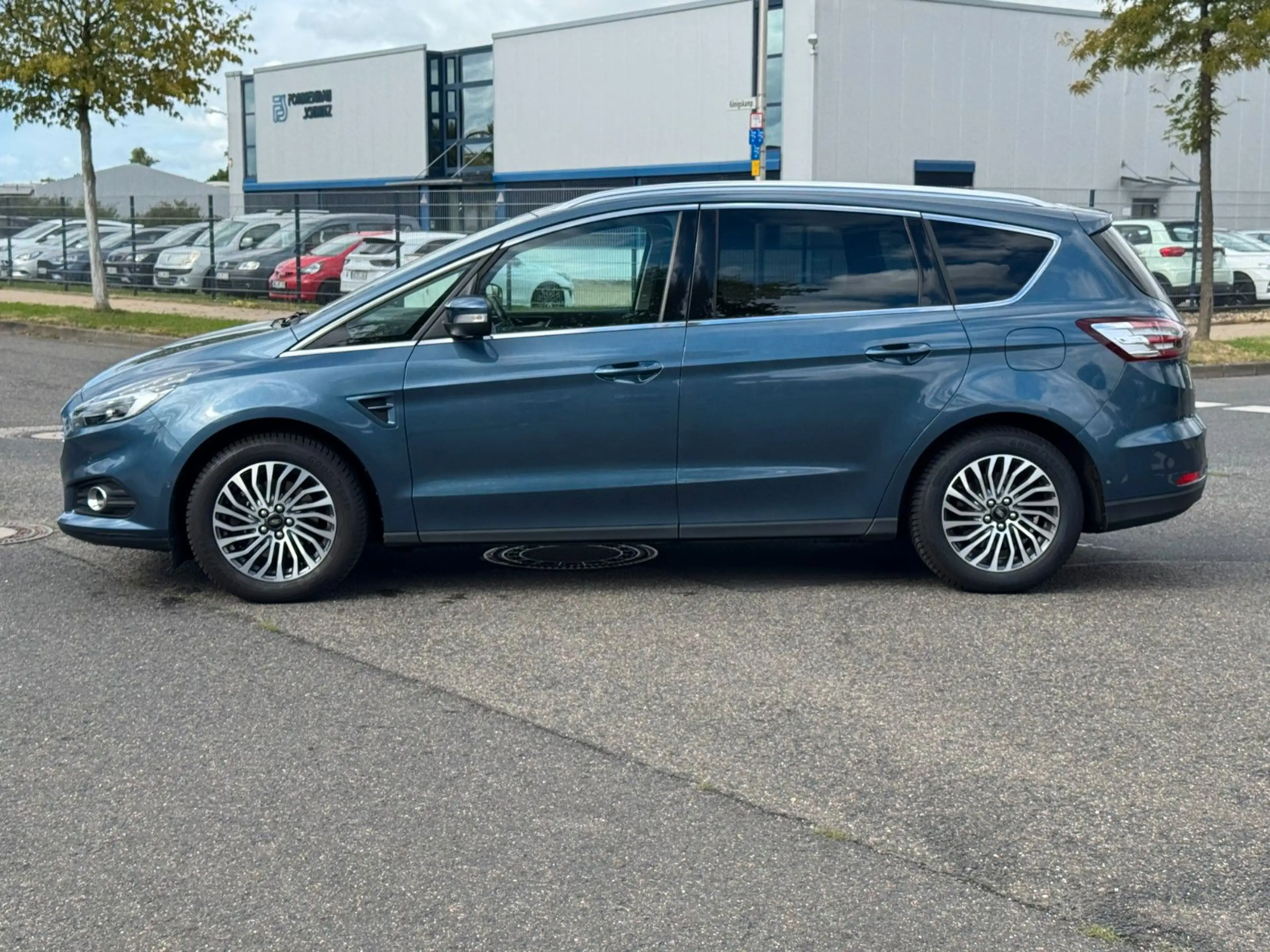 Ford S-Max Titanium*Autom.*Navi*7-Sitz*Kamera*SHZ* — photo 2